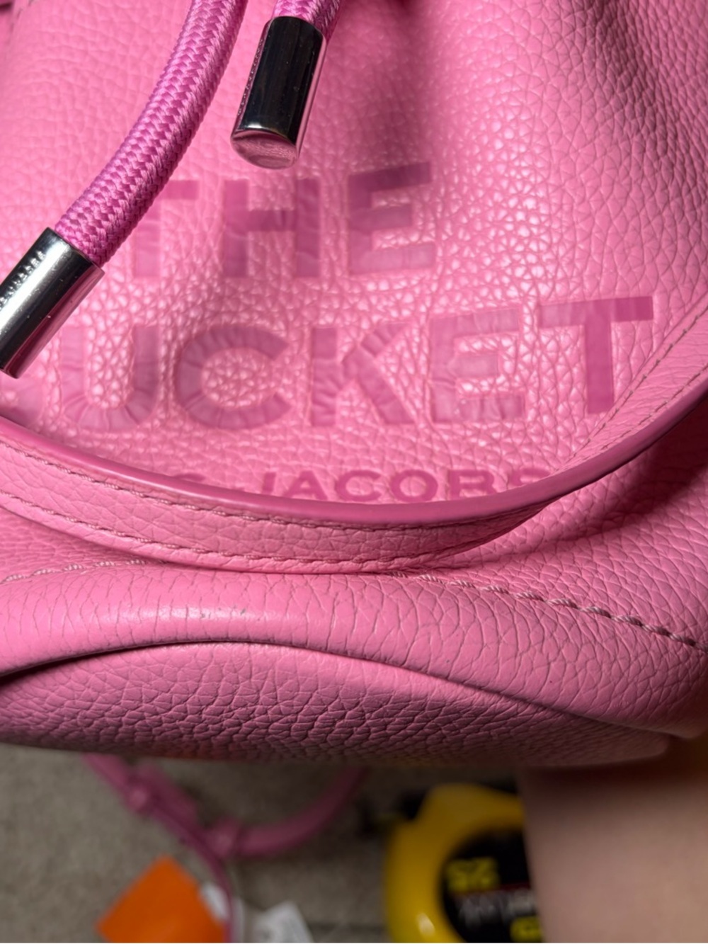 Marc Jacobs The Leather Bucket Bag Crossbody Pink - Picture 5 of 9